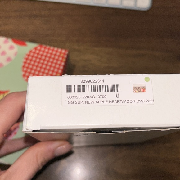 FULL INCLUSION: Gucci Apple Heart/Moon Card Holder - Picture 7 of 7